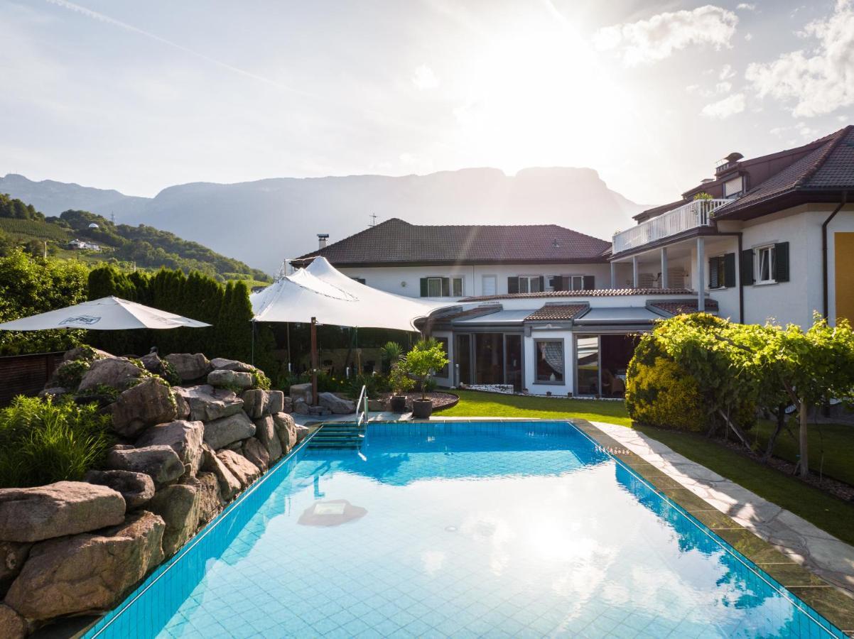 Hotel Frangart An Der Weinstrasse Appiano Sulla Strada Del Vino Luaran gambar