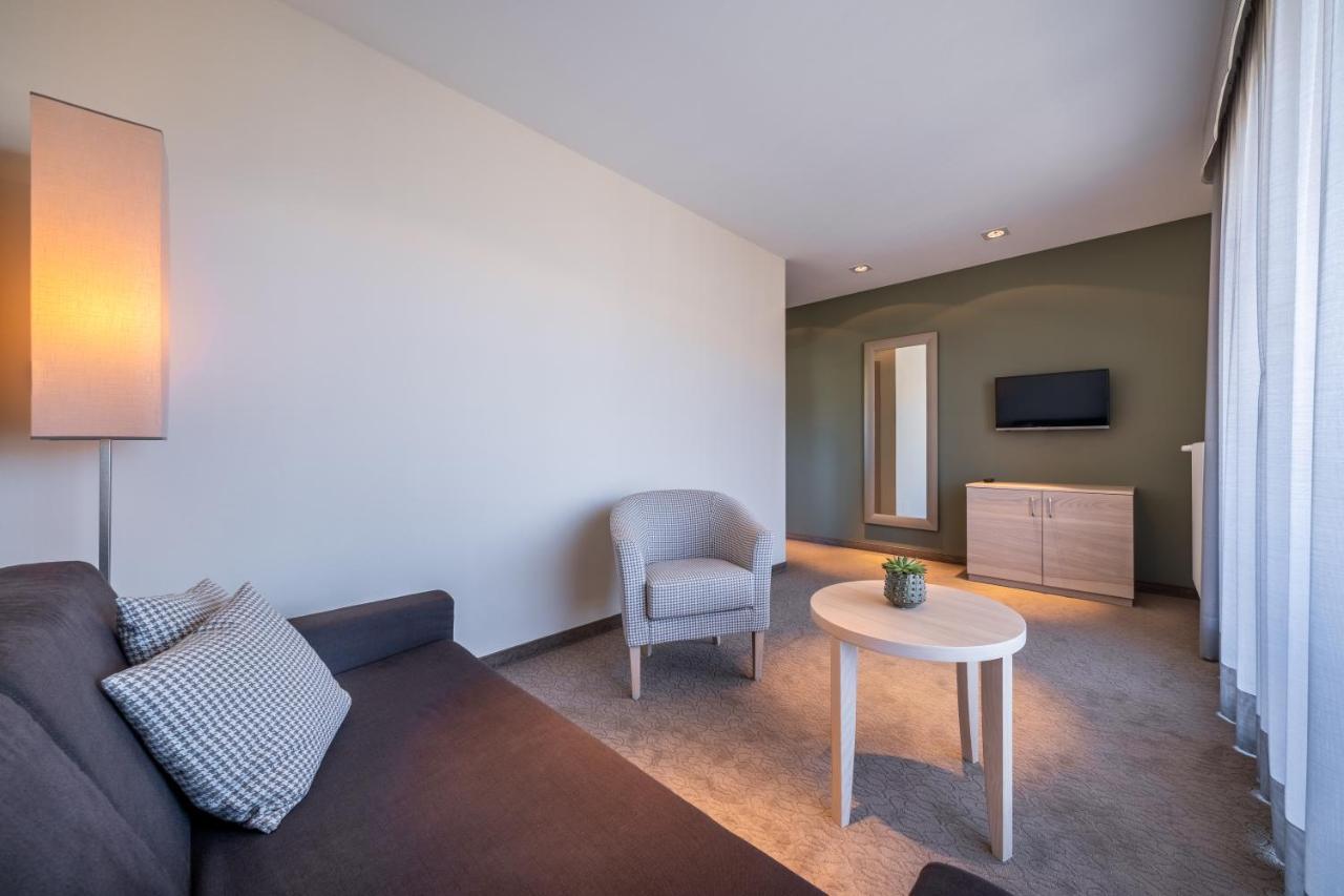 Hotel Frangart An Der Weinstrasse Appiano Sulla Strada Del Vino Luaran gambar